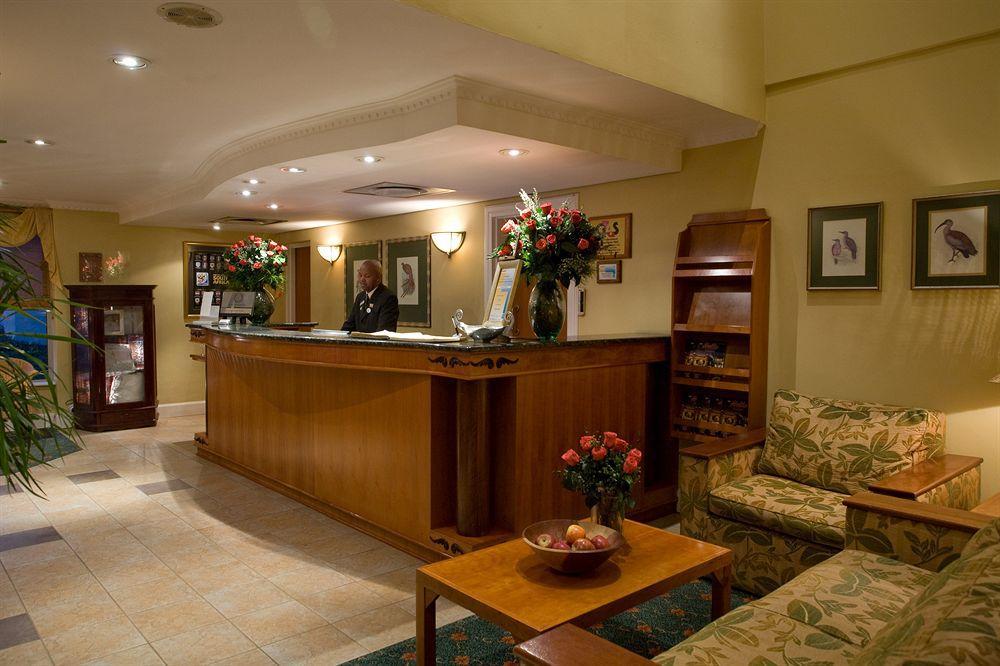 Courtyard Hotel Sandton Йоханесбург Екстериор снимка